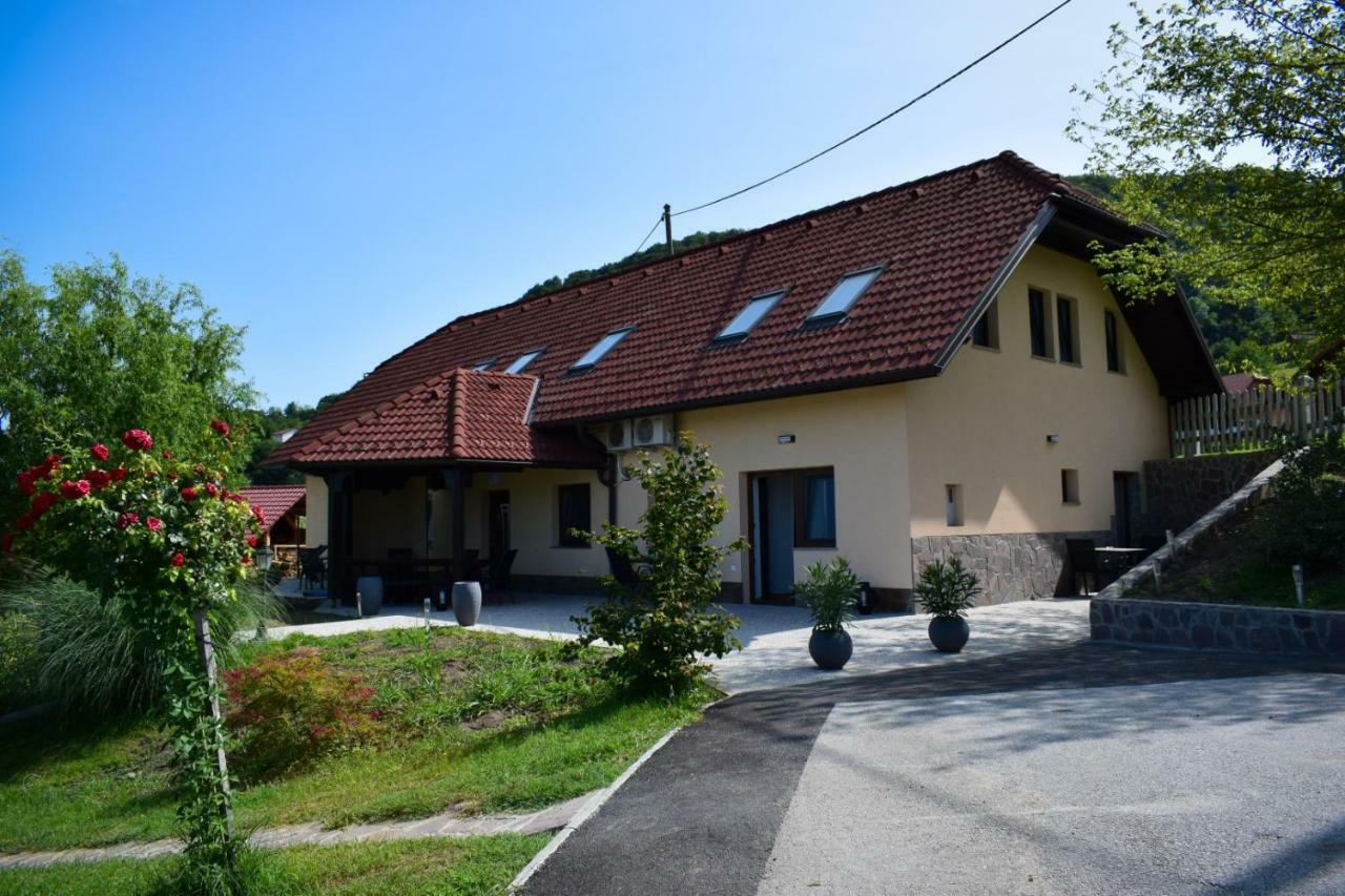 Farm Stay Zevnik Brezice Luaran gambar